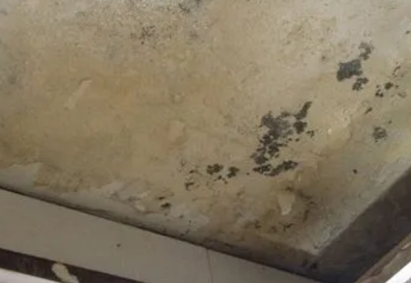 桂林市阳台漏水维修公司分享下桂林市卫生间渗水维修需要注意哪些问题。